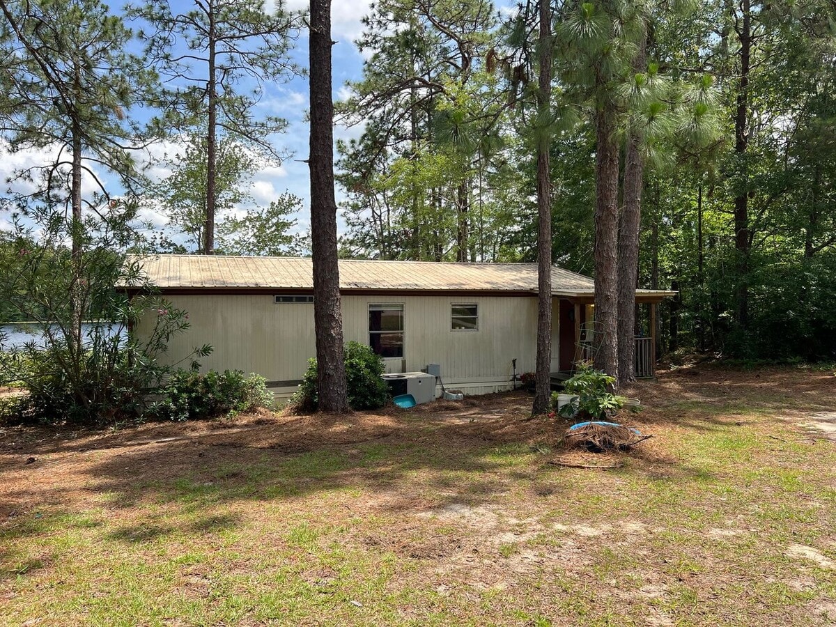 Photo - 1596 W C Hodges Rd House