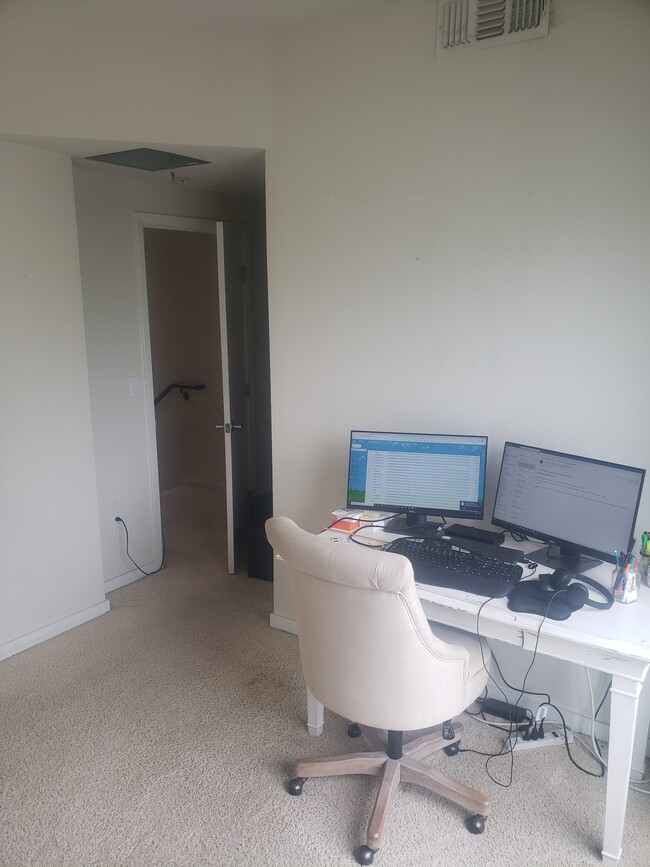 Photo - 1207 Wood St