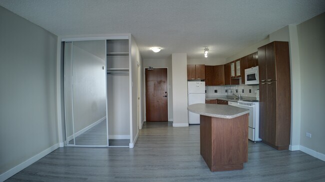 Photo - 11147 Whyte Ave NW Unit 1203