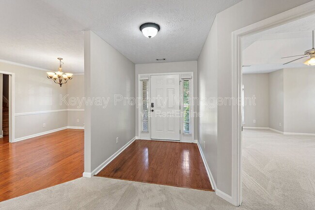 Photo - 845 Prairie Ln