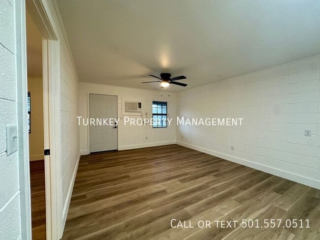 Photo - 100 Caruthers St Unit 112