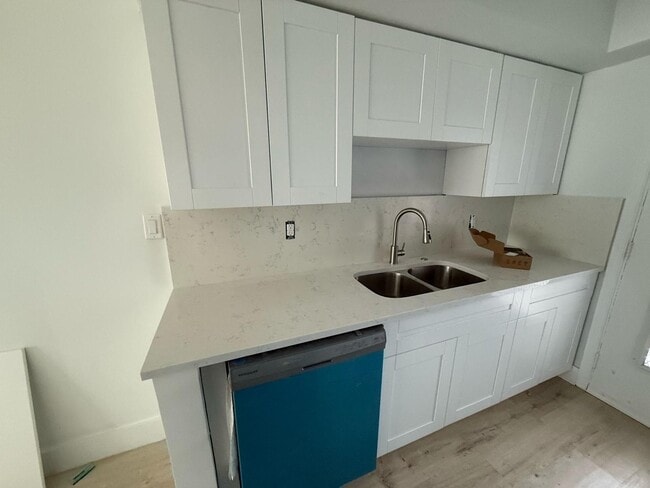 Photo - 1480 E Sample Rd Unit 103