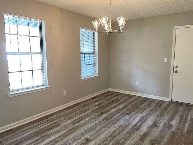 Photo - 5870 Sheldon Ct Unidad B