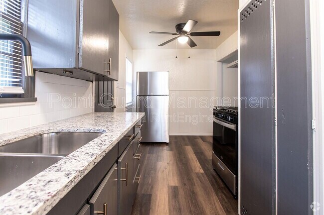 Building Photo - 409 W 31st St S Unit S 409 Rental