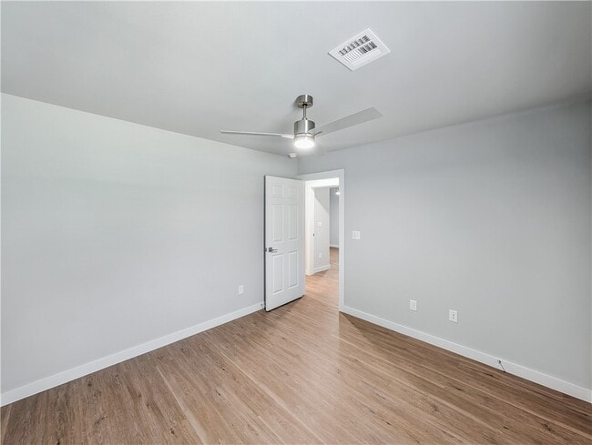 Photo - 6613 NW Altus St