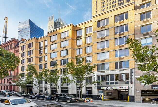 Photo - Ivy Towers Apartments