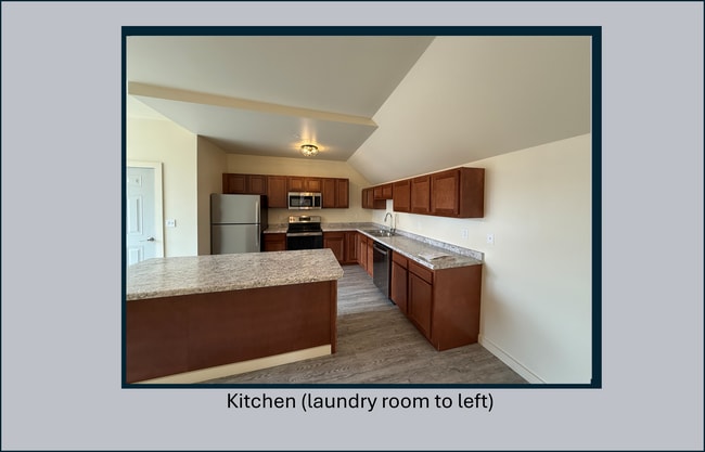 Building Photo - 201 5th St Unit B Rental
