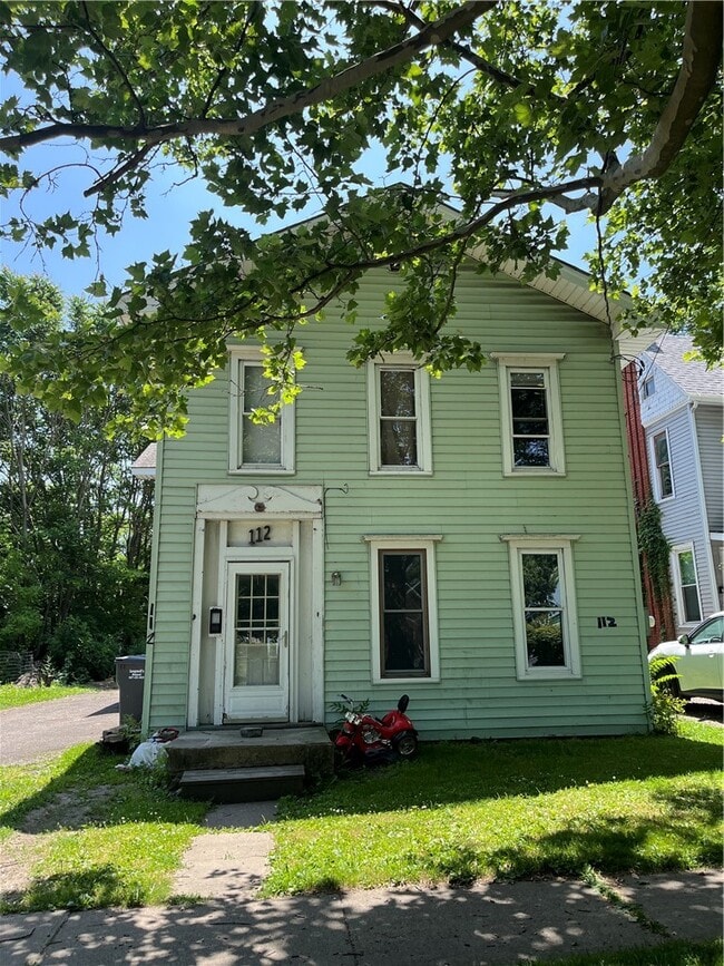Building Photo - 112 E Chemung Pl