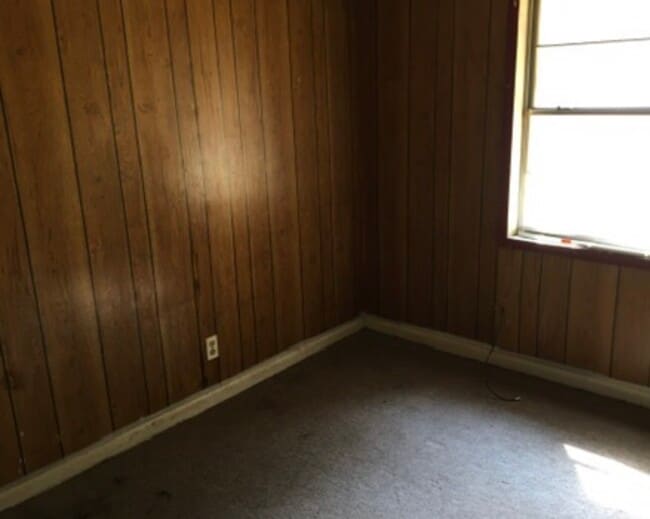 Photo - 4212 Barlow St