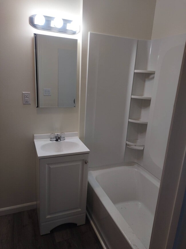 1103 Old Mercer Rd Rental For Rent in Franklin, PA