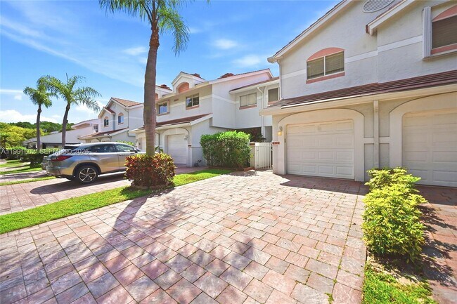 Photo - 6215 Old Court Rd