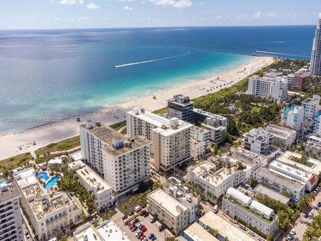 Building Photo - 345 Ocean Dr Unit 305