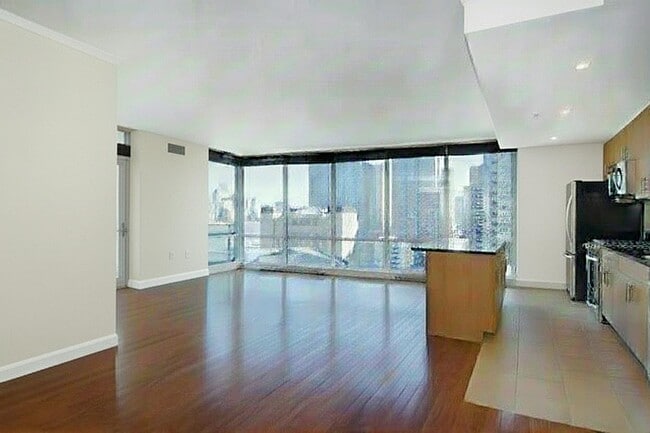 Building Photo - 1 Shore Ln Unit 1508