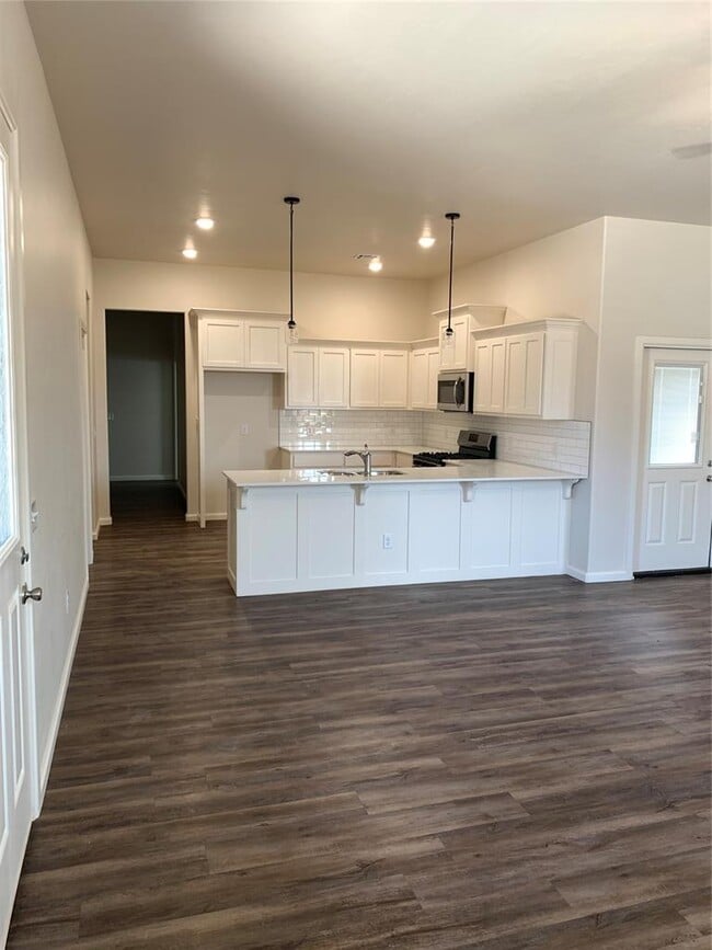 Photo - 3215 Enclave Pl