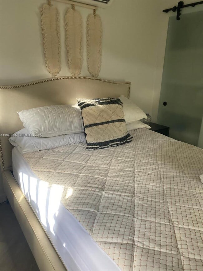 Photo - 1321 Asturia Ave Unit REAR