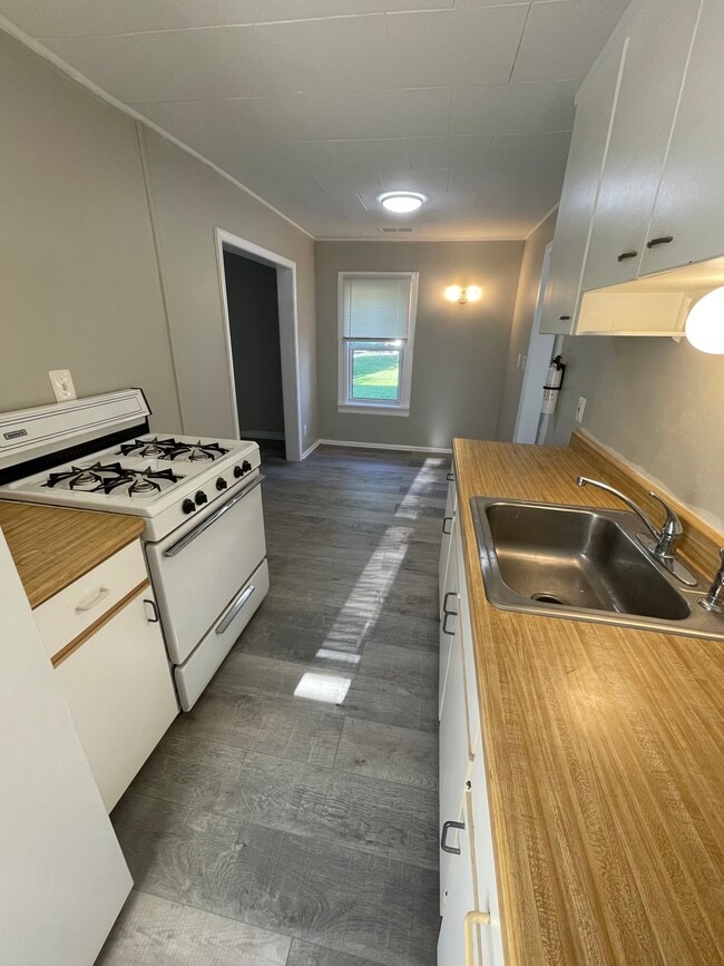 Photo - 26333 Belanger St