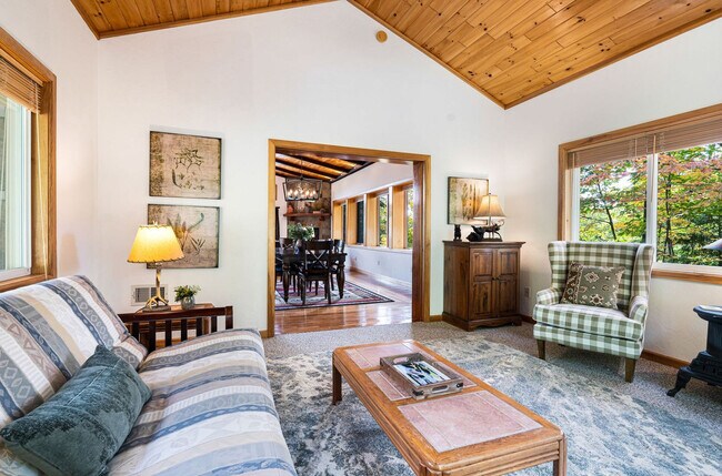 Photo - 99 Mittenwald Strasse Unidad ID1333610P