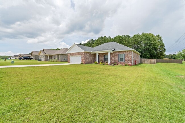 Building Photo - Coming Soon - 100 Brichwood Place Rental