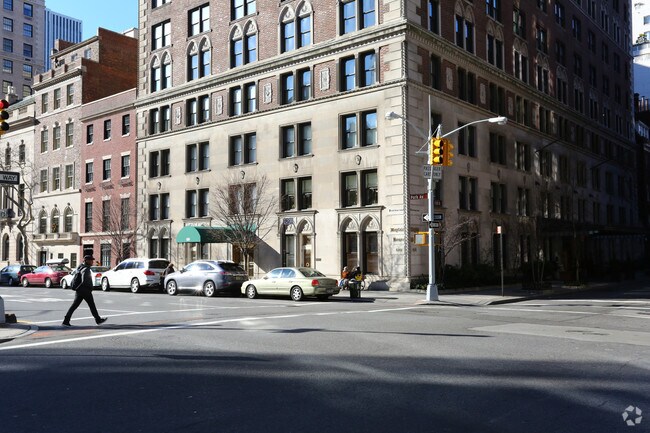 Photo - Mayfair Towers