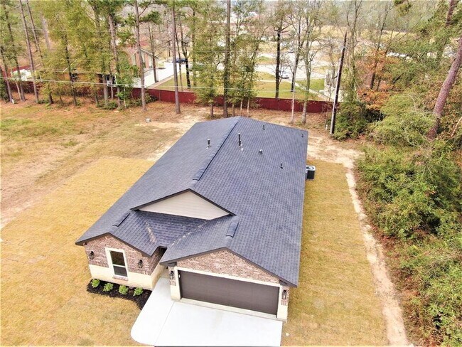 Photo - 611 Foxmeadow Ln