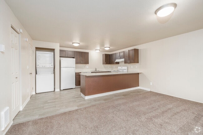 2BR, 1.5BA - 838SF - Kitchen