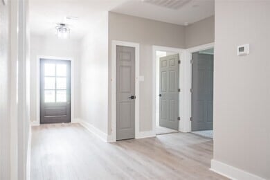 Photo - 2414 Myrtle Ave
