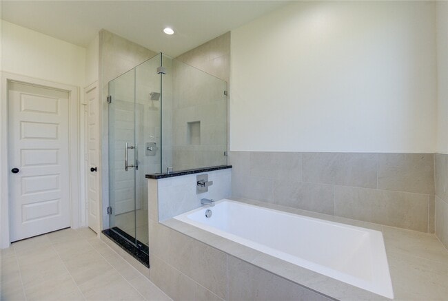 Photo - 2922 El Fenice Ln