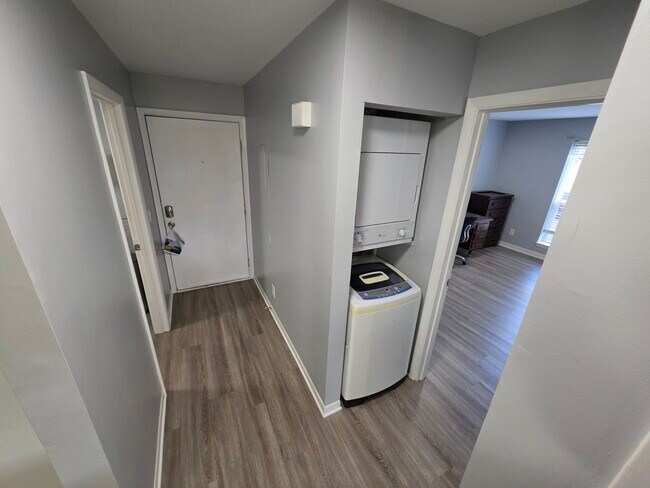 Washer & Dryer - 1330 Hunters Rd Unit G