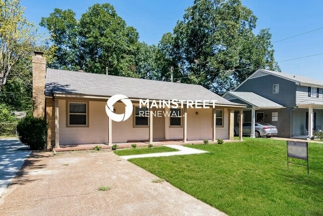 Building Photo - 3 Bedroom Pet-Friendly Home in Memphis, TN with Main Street Renewal