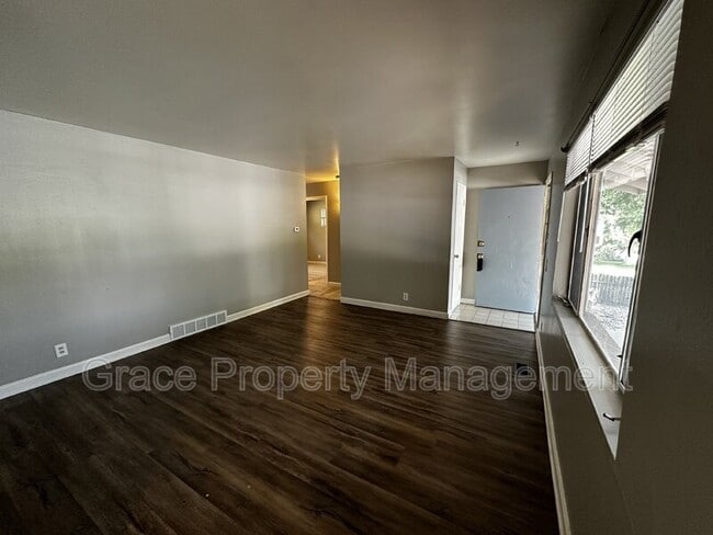 Photo - 9295 Ciancio St