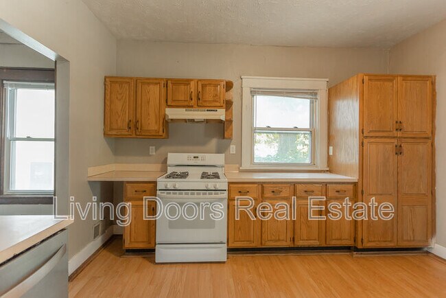 Photo - 1529 N 24th St