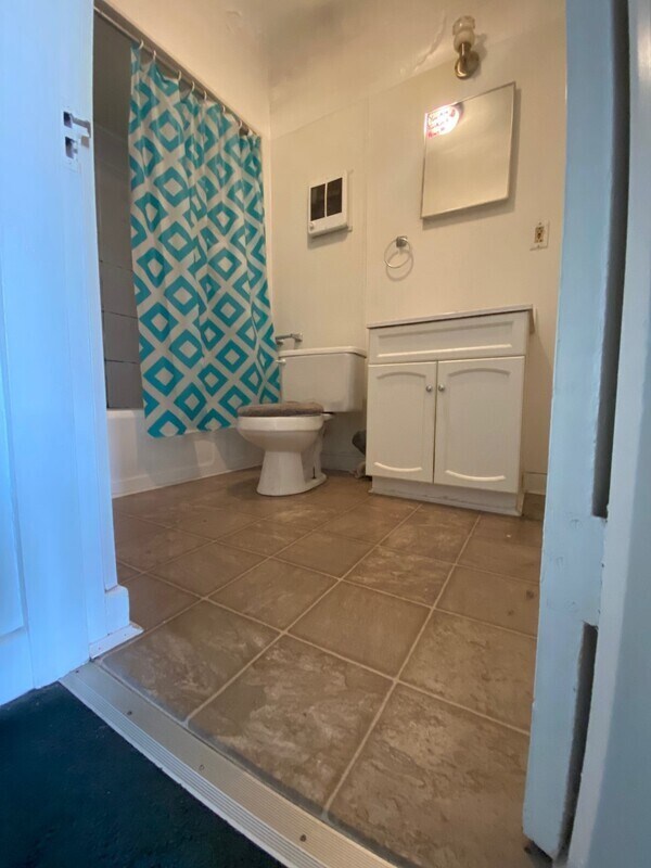 Photo - 209 College Ave