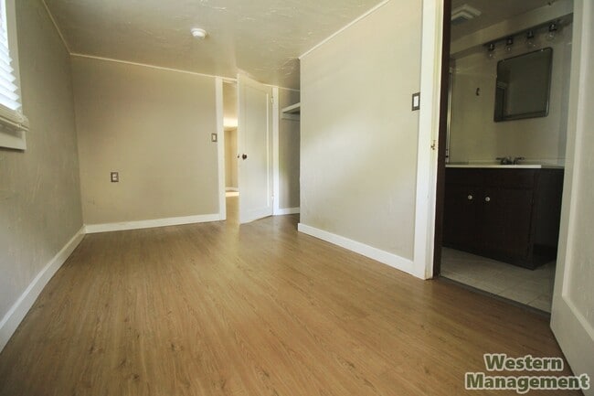 Bedroom - 608 Clark Ave Unit 608.5