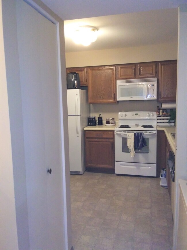 Photo - 3942 N Oakland Ave Unidad 2