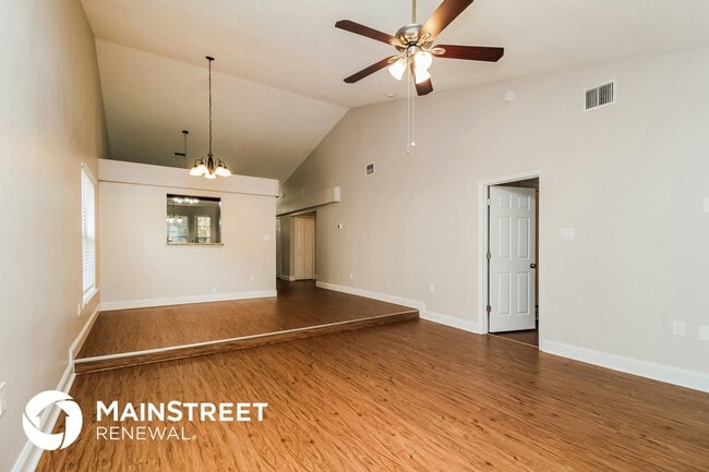 Photo - 246 Blackwater Pl