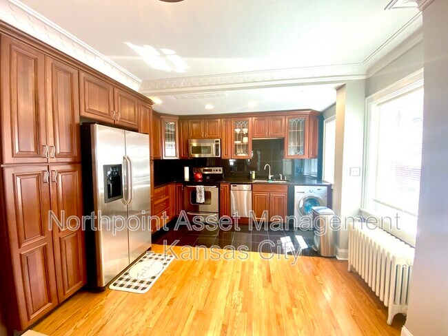 Photo - 807 W 48th St Unidad Apt 501