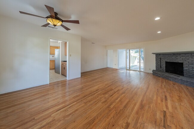 Photo - 3106 Honolulu Ave