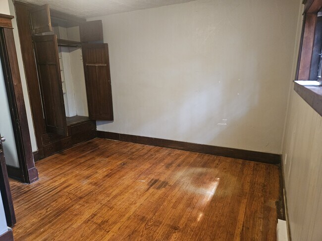Photo - 17 S 7th St Unit 2