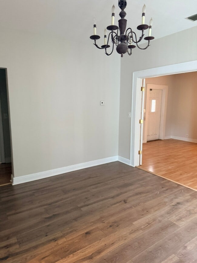 Photo - 2143 5th Ave N