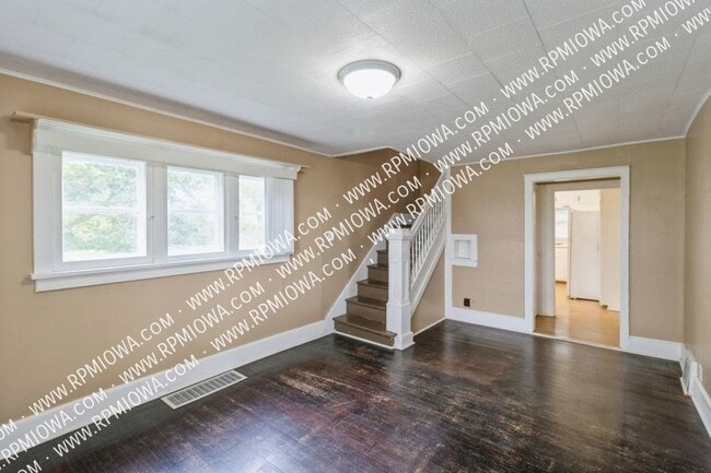 Photo - PRIVATE ACREAGE!! 3 Bedroom, 1.5 Bath Farm...