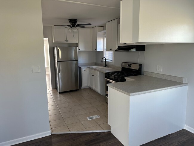Photo - cute house available in Antioch!