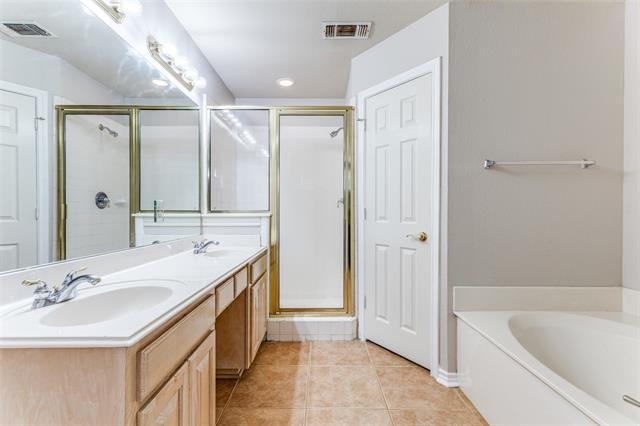 Photo - 909 Canterbury Dr