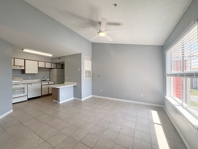 Photo - 1/1 Condo in Villa Del Sol ~ Gated Comm w/ Resort-Style Amenities!