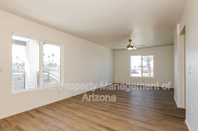 Photo - 6077 N 60th Ave Unit #201