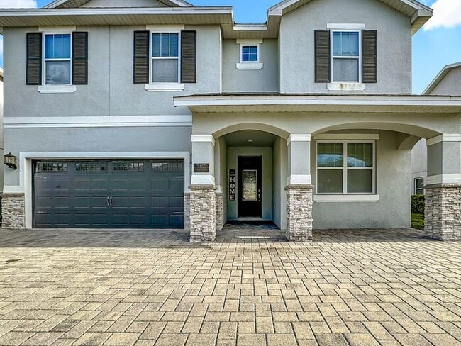 Building Photo - 8 Bedrooms 7 baths on a resort community