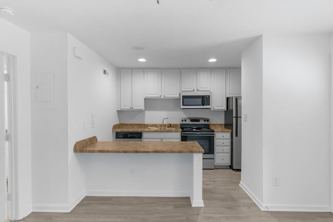 Photo - Mountain Crest