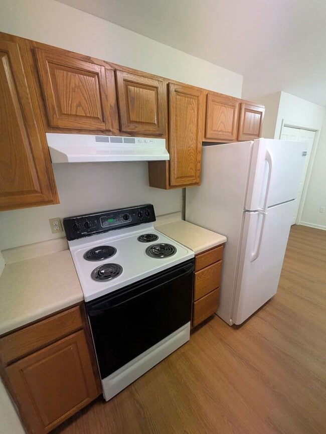 Photo - 2BD/1.5BA Townhome in Strawberry Patch Complex of Hickory