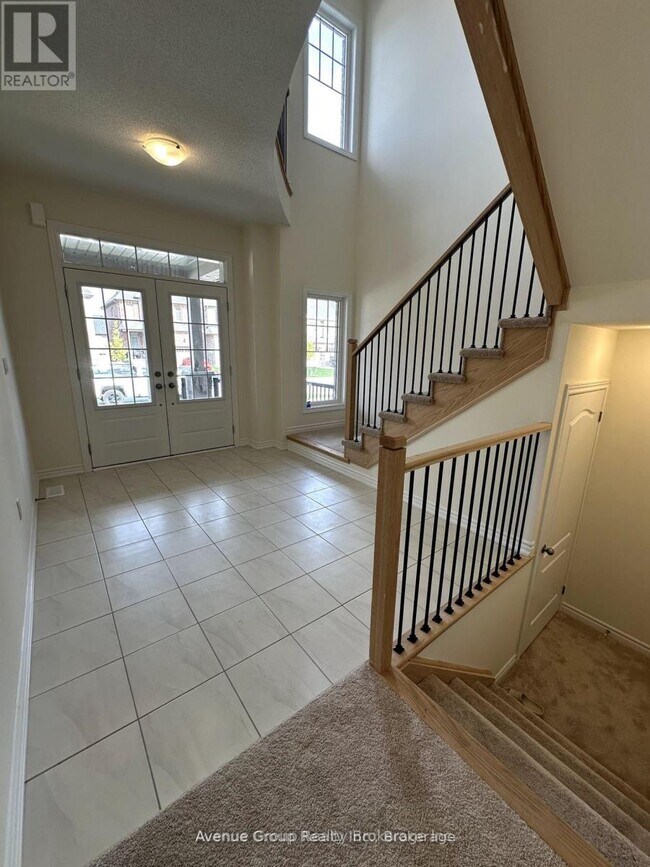 Photo - 110 N Gdn Blvd