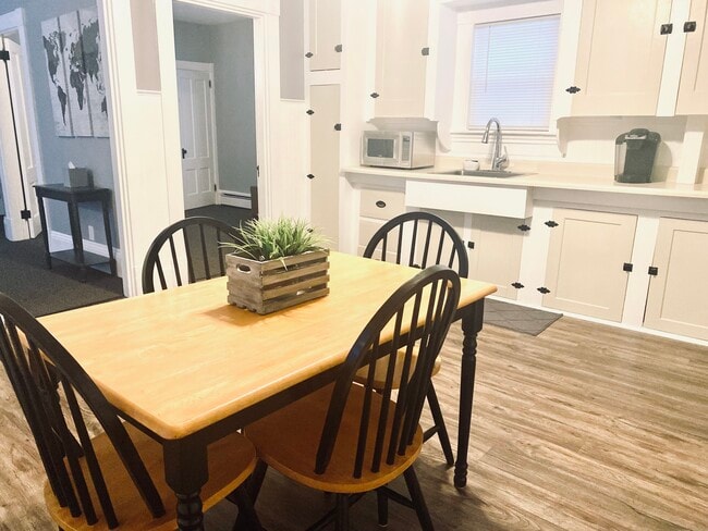 Photo - 104 Main Street Unit Apt #1