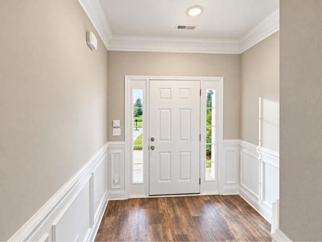 1233 Black Oak Cir